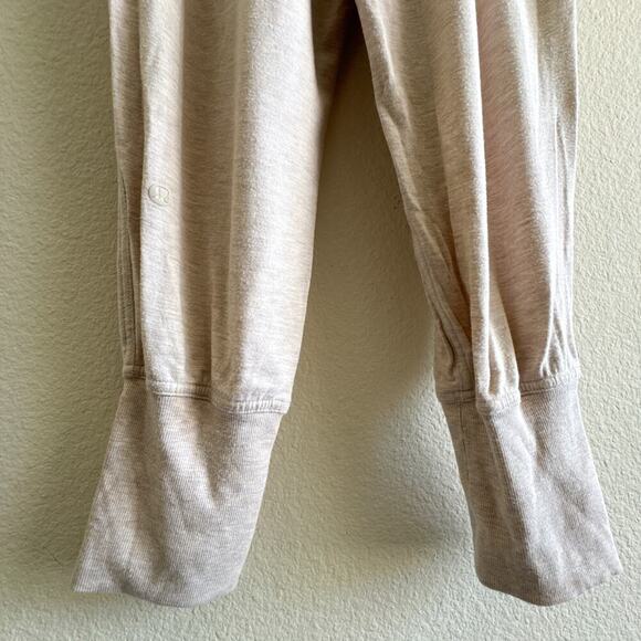 Lululemon Heathered Cashew Still Chill Jogger Pants Womens Pull On Size 2 - Picture 8 of 11